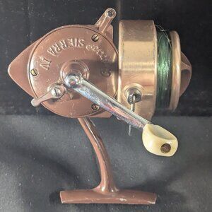 VINTAGE COMPAC SIERRA IV freshwater fishing reel